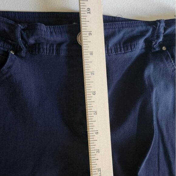 89th Madison Capri Pants Womens size 10 Navy Blue - Picture 7 of 8